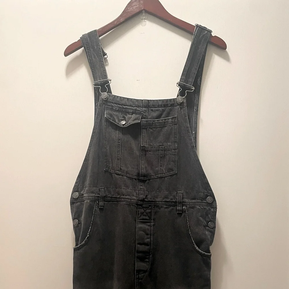 free people washed black classic denim overalls with a relaxed fit | size 27 - Picture 4 of 5